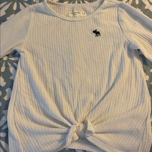 WHITE LONG SLEEVE ABERCROMBIE & FINCH GIRLS SHIRT
